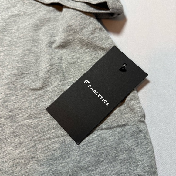 Fabletics Men's 24/7 Heather Gray Short Sleeve Tee Size 2X - Picture 4 of 5